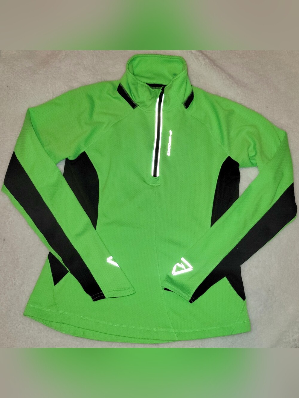 Brooks Women’s Medium Green 1/4 Zip Running Pullover Reflective Athletic Top